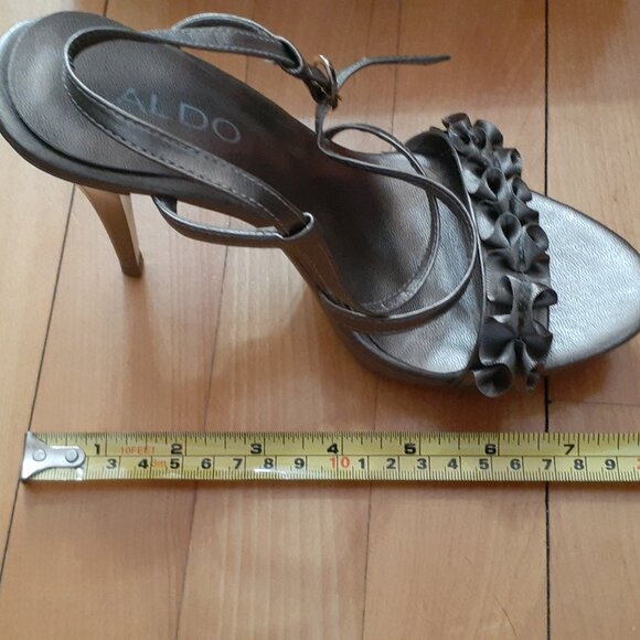 Sandales talons 3pouces bronze taille 36 - Picture 4 of 6